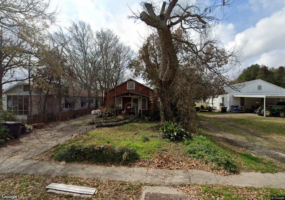 210 E Pershing St, New Iberia, LA 70560 - photo 1