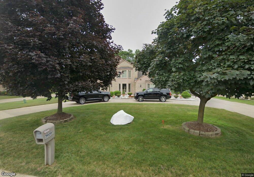 5020 W Pond Cir, West Bloomfield, MI 48323 - photo 1