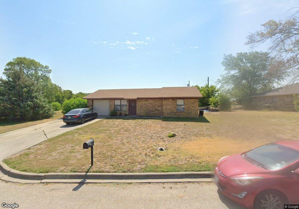 305 Skyview Cir, Troy, TX 76579 - photo 1