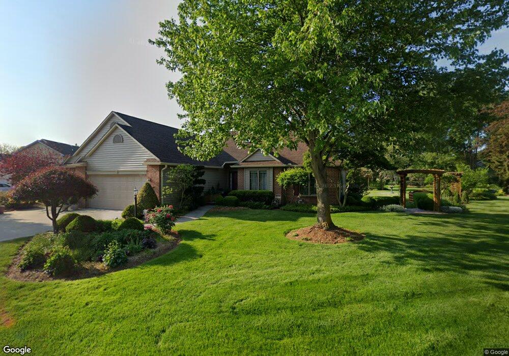 57100 Bluff Crest Dr, Elkhart, IN 46516 - photo 1