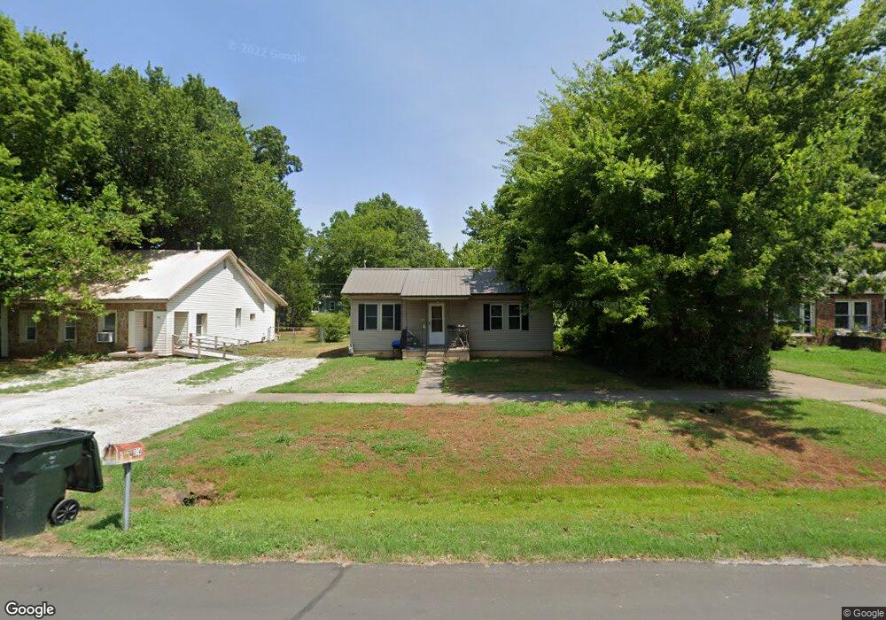 314 E 1st St, Claremore, OK 74017 - photo 1