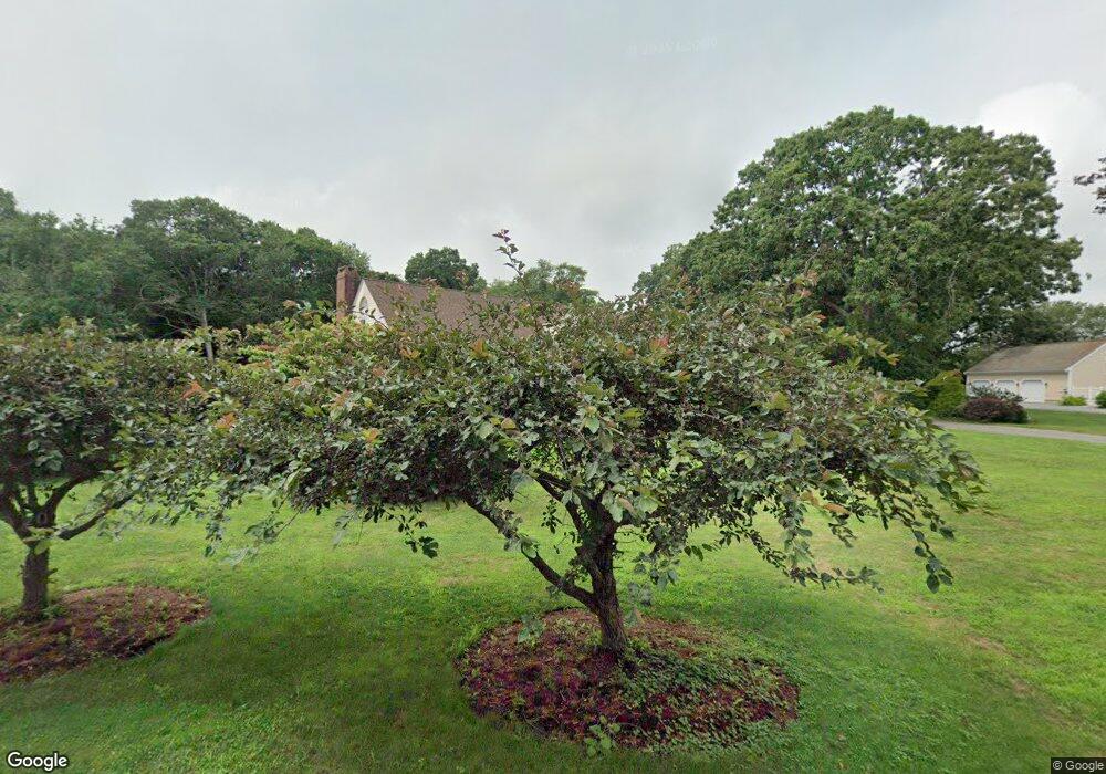 21 Bourne Place, South Dartmouth, MA 02748 - photo 1