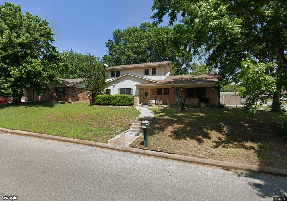 730 S Hyde Park Ave, Denison, TX 75020 - photo 1