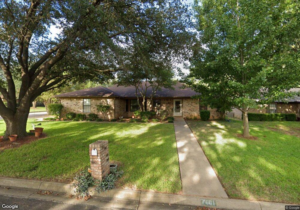 7601 Perkins Dr, North Richland Hills, TX 76182 - photo 1