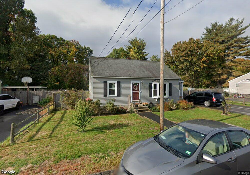 60 Crescent Rd, Manchester, NH 03103 - photo 1