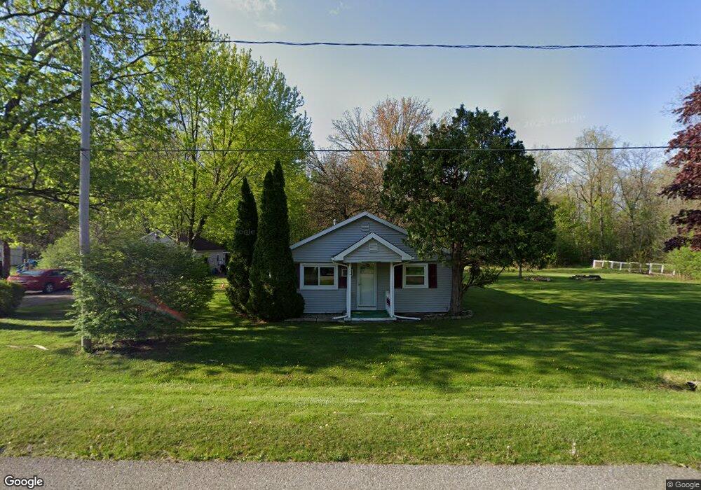 1154 Harding Dr, Flint, MI 48507 - photo 1