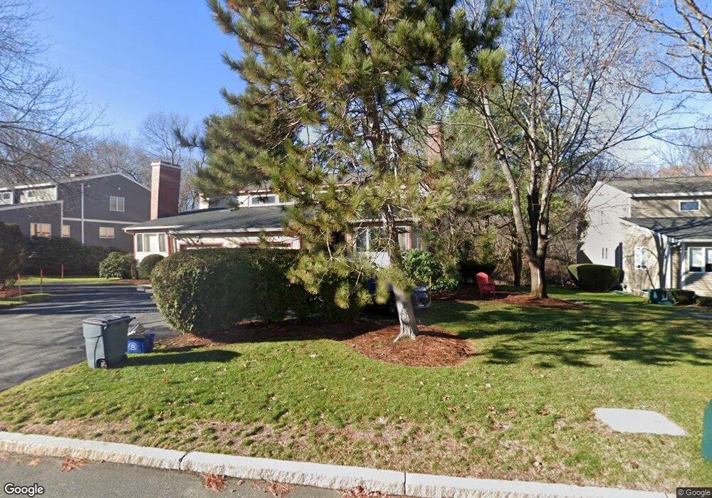 40 Edward Dr unit 40, Winchester, MA 01890 - photo 1