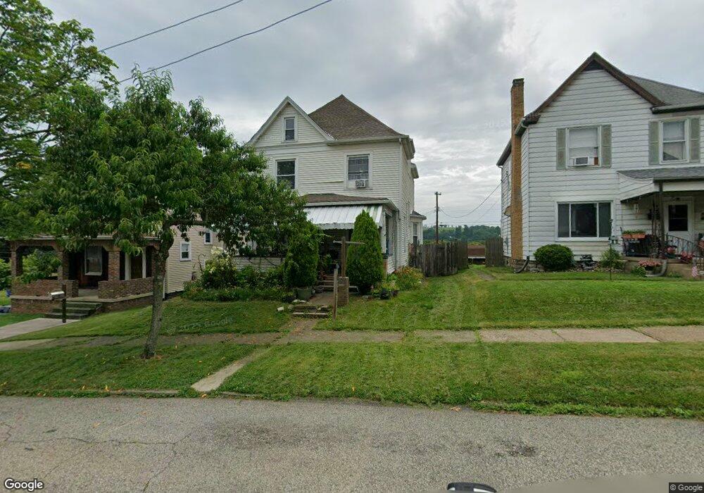 118 W Adams Ave, Vandergrift, PA 15690 - photo 1