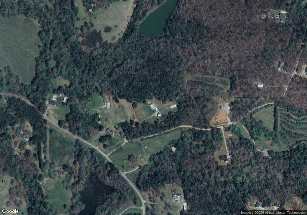 5683 Thomas Rd, Gainesville, GA 30506 - photo 1