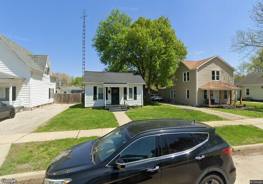 1108 Pulaski St, Lincoln, IL 62656 - photo 1