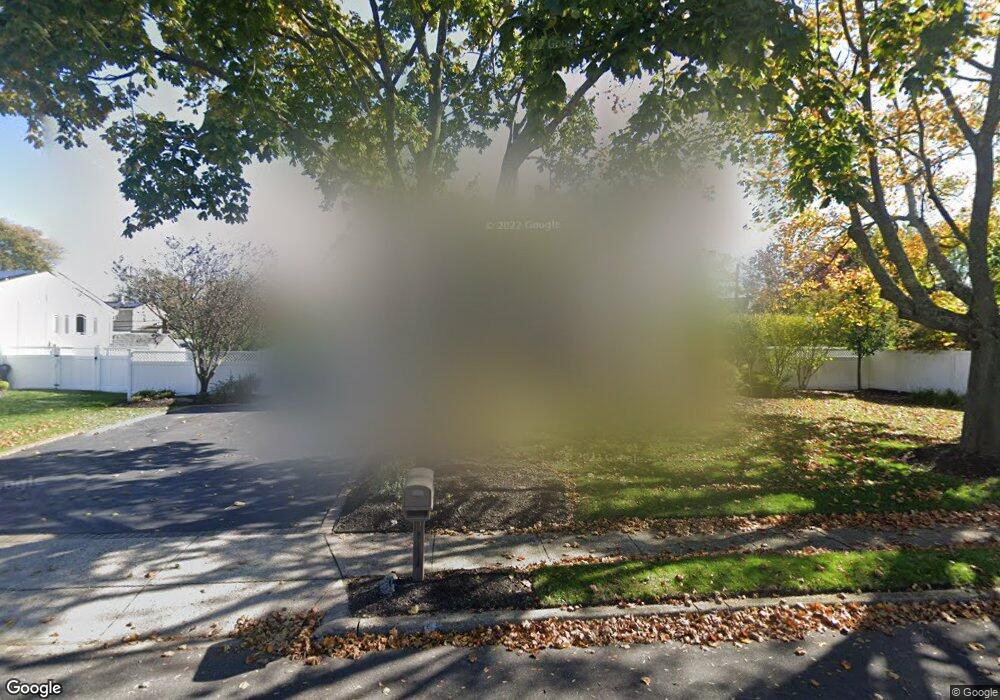 355 Greenbelt Pkwy, Holtsville, NY 11742 - photo 1