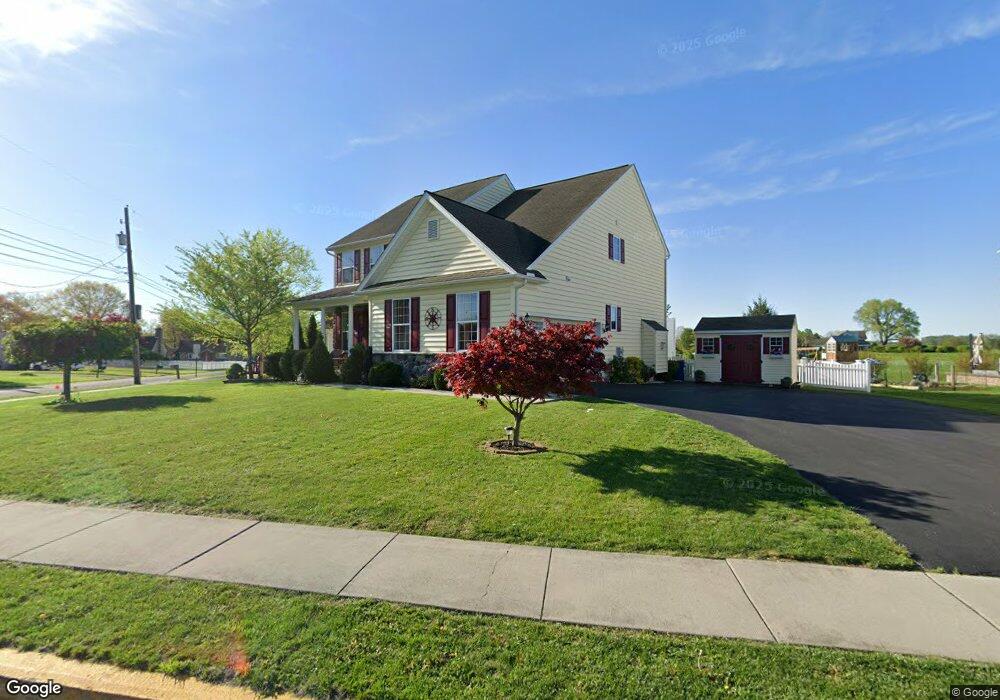 1052 Walnut St unit B, Honey Brook, PA 19344 - photo 1