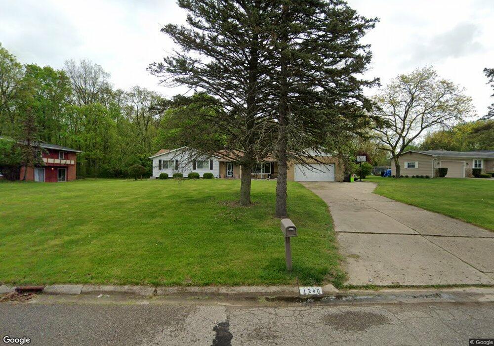 1240 Dyemeadow Ln, Flint, MI 48532 - photo 1