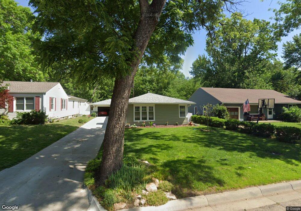 3116 SW 18th St, Topeka, KS 66604 - photo 1
