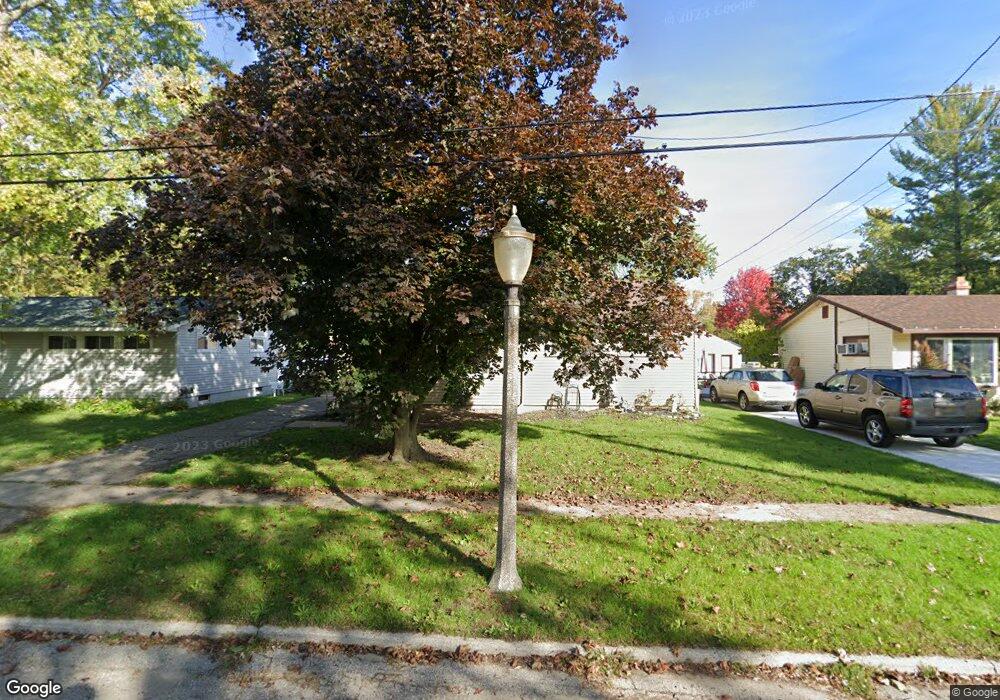 2114 Pleasant View Ave, Lansing, MI 48910 - photo 1