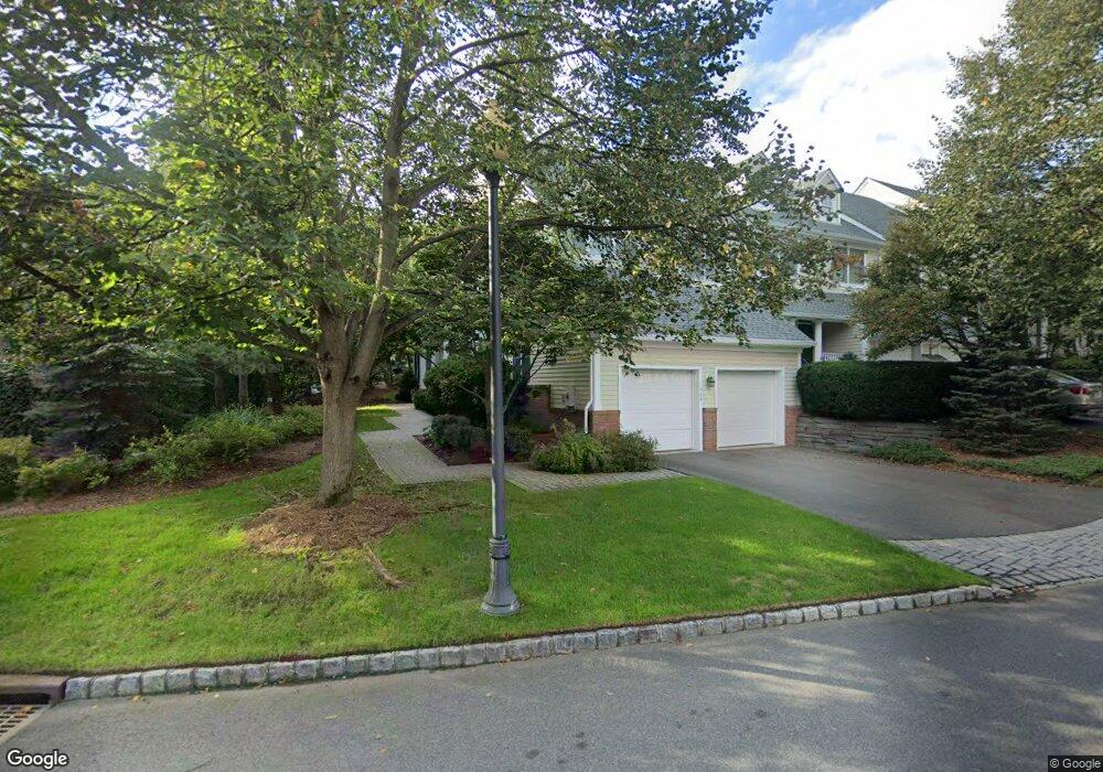 709 Stonewall Ct, Wyckoff, NJ 07481 - photo 1