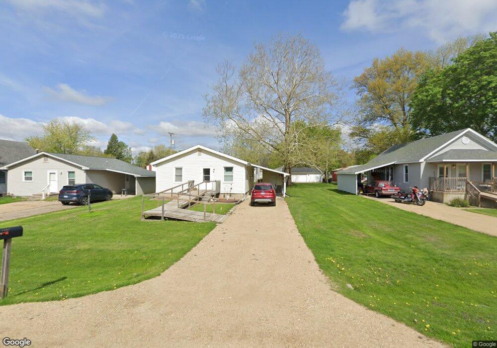 1507 N Sangamon St, Lincoln, IL 62656 - photo 1