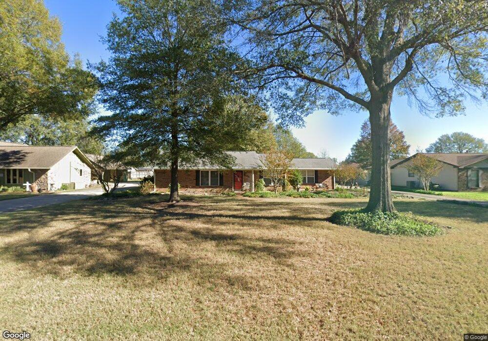 2105 Pine St, Stuttgart, AR 72160 - photo 1