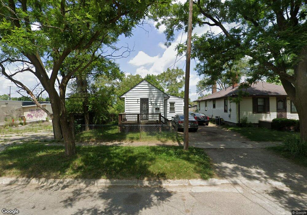 1919 Thom St, Flint, MI 48506 - photo 1