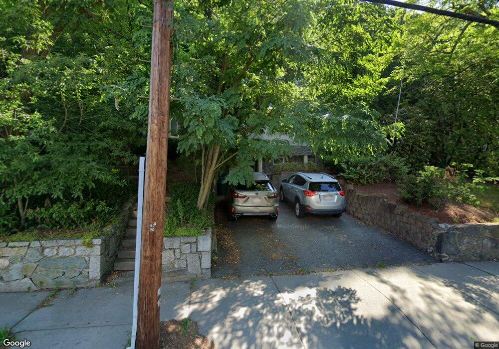 302 Winchester St, Newton Highlands, MA 02461 - photo 1