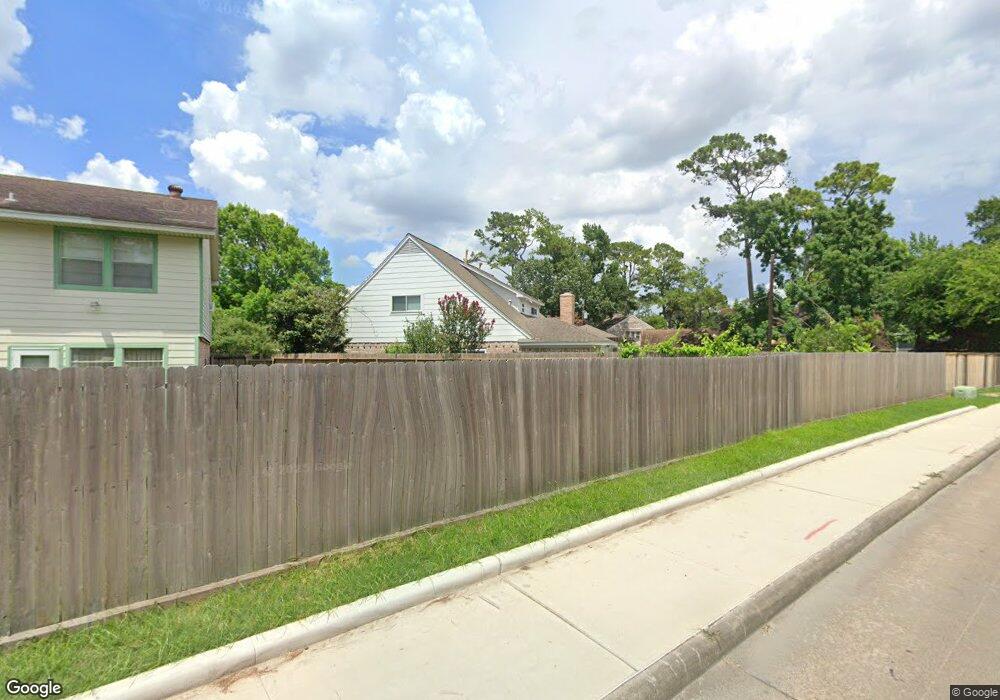 5702 Randon Rd, Houston, TX 77091 - photo 1