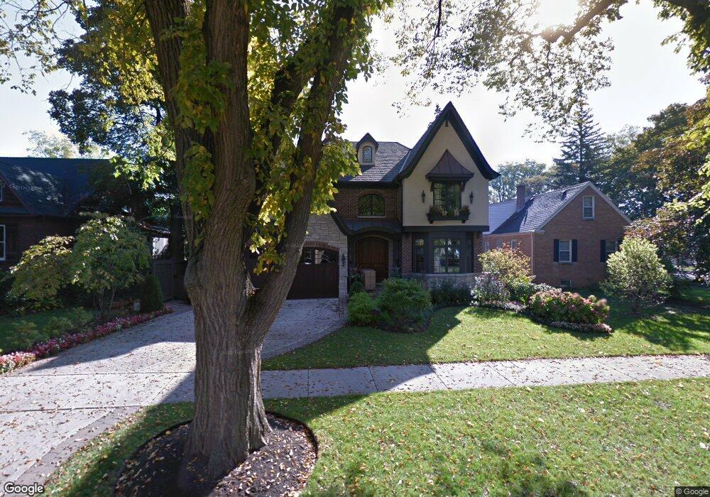 611 S Cambridge Ave, Elmhurst, IL 60126 - photo 1