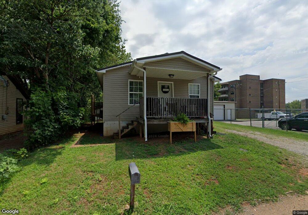 108 Mulberry St, McMinnville, TN 37110 - photo 1