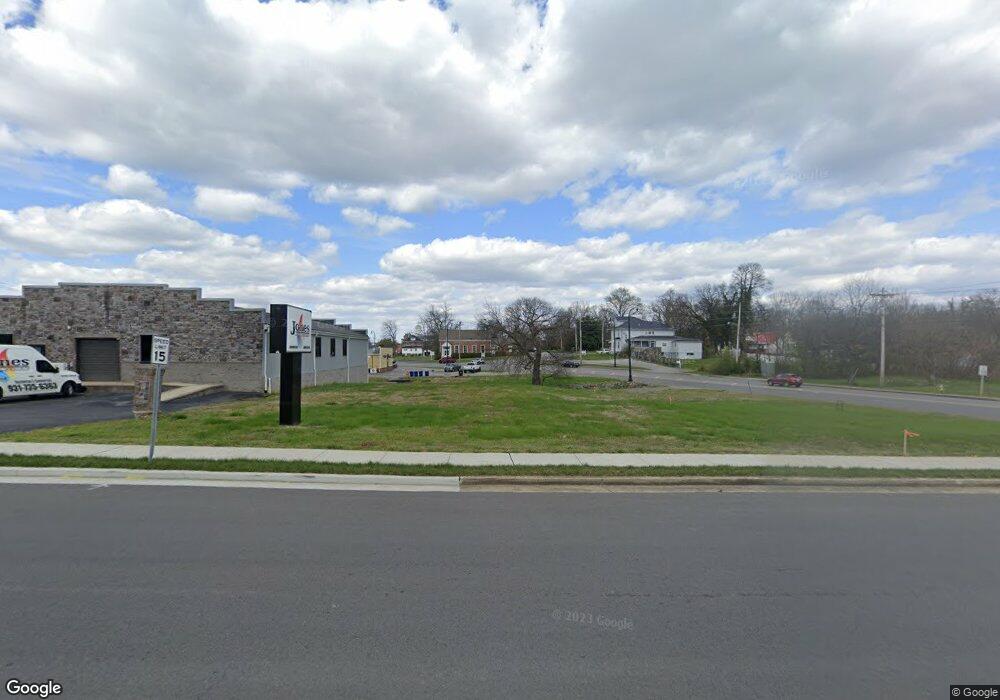 209 Holland St, Shelbyville, TN 37160 - photo 1