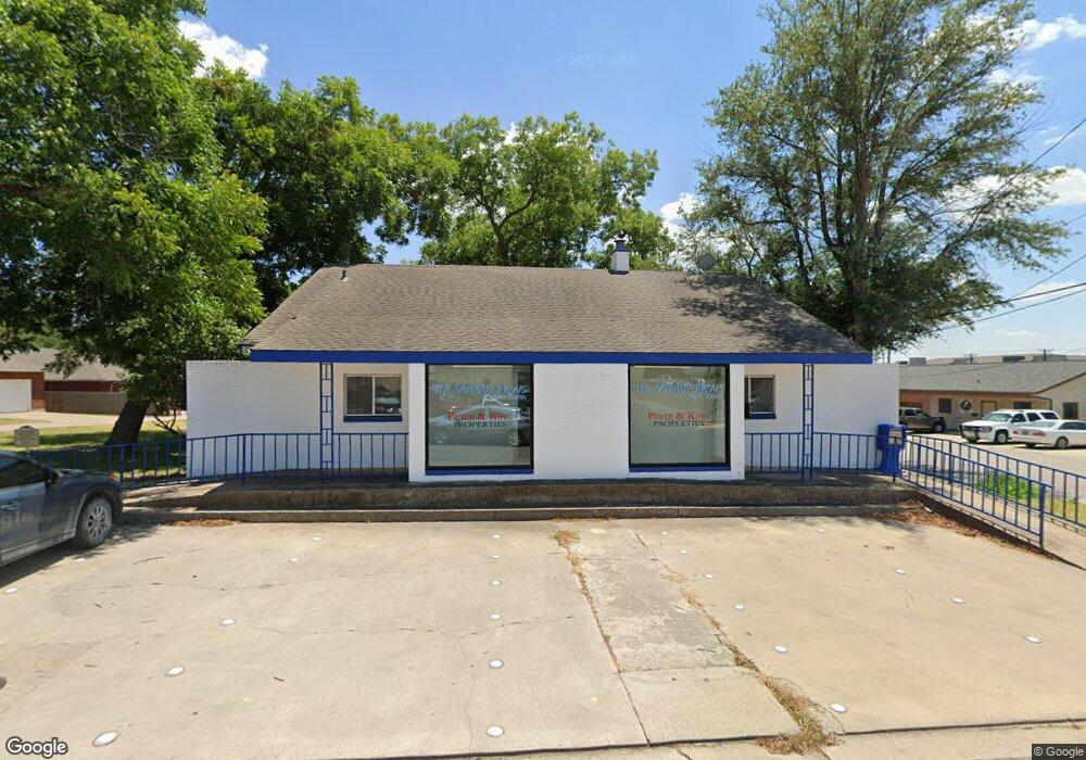 216 W Pecan St, Gainesville, TX 76240 - photo 1