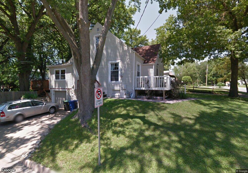 2100 33rd St, Des Moines, IA 50310 - photo 1