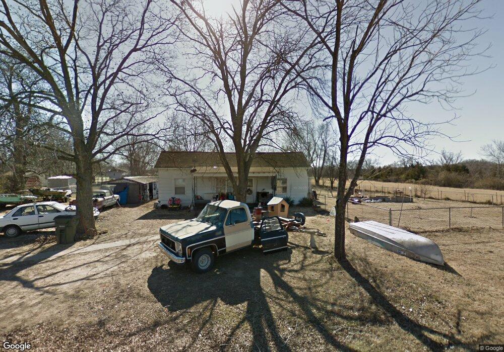 705 W May St, Henryetta, OK 74437 - photo 1