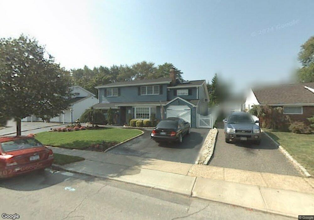 4148 Ludwig Ln, Bethpage, NY 11714 - photo 1