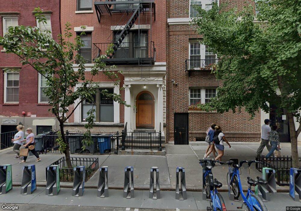 83 W Washington Place unit 4F, New York, NY 10011 - photo 1