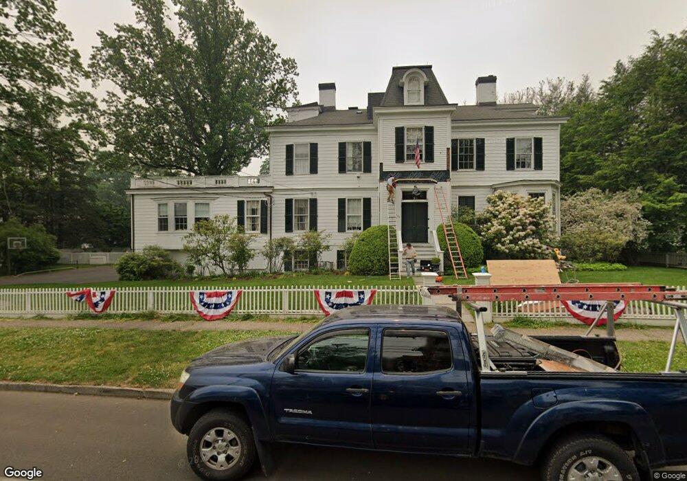 290 Beach Rd, Fairfield, CT 06824 - photo 1