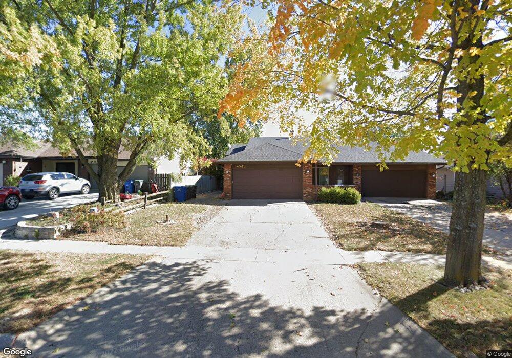 4543 51st St, Des Moines, IA 50310 - photo 1