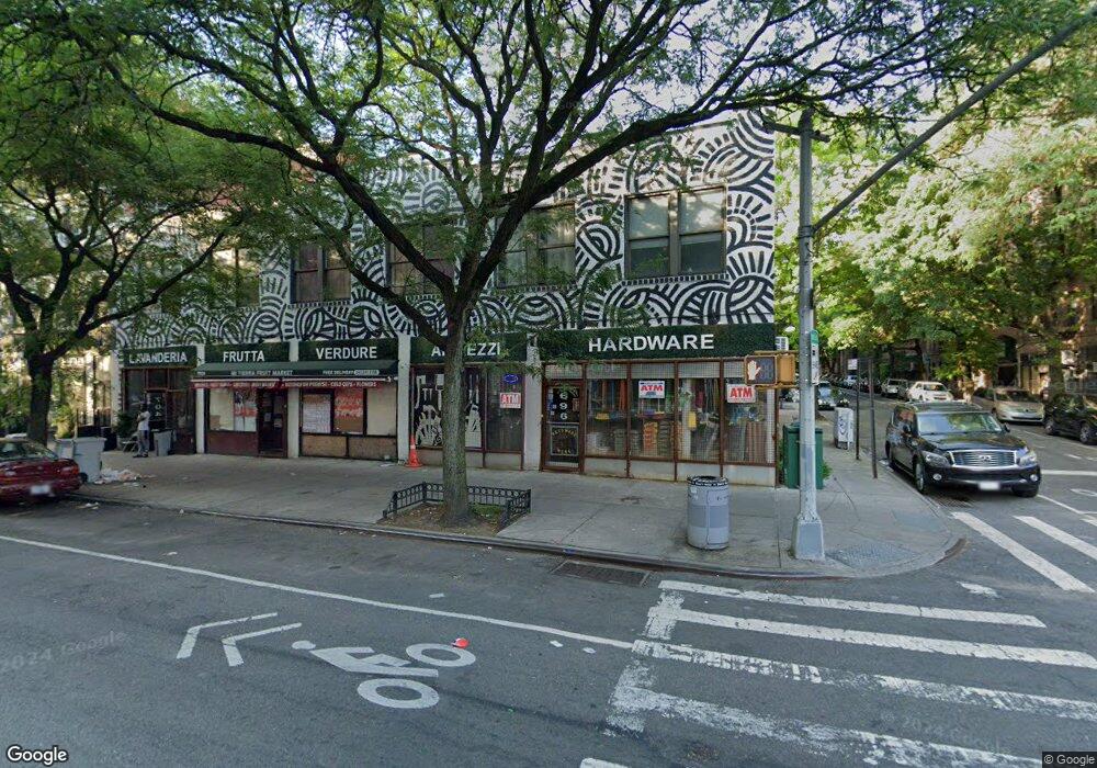 696 E 187th St, Bronx, NY 10458 - photo 1