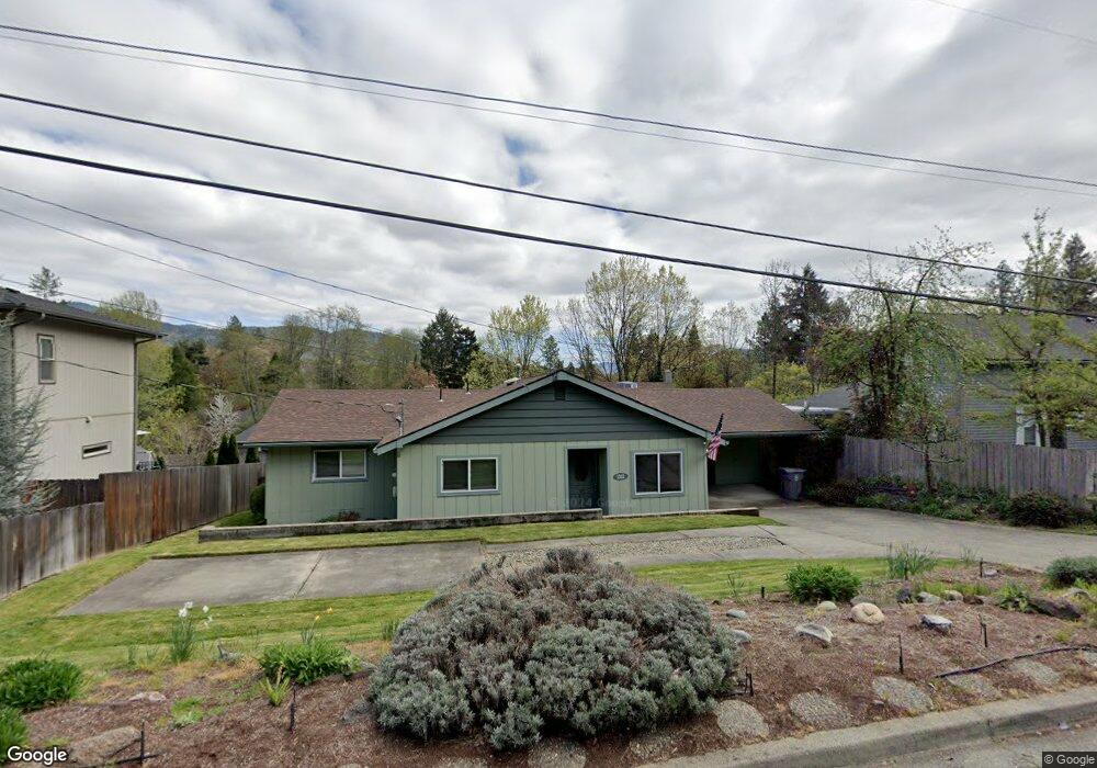 1312 NW B St, Grants Pass, OR 97526 - photo 1