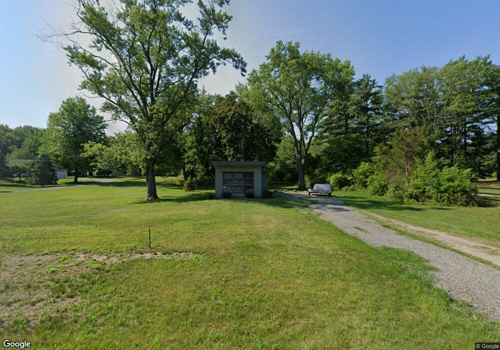 7818 Youngren Rd, Three Oaks, MI 49128 - photo 1