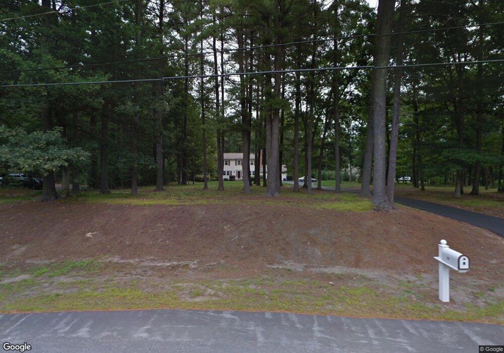 18 Sandy Pond Pkwy, Bedford, NH 03110 - photo 1