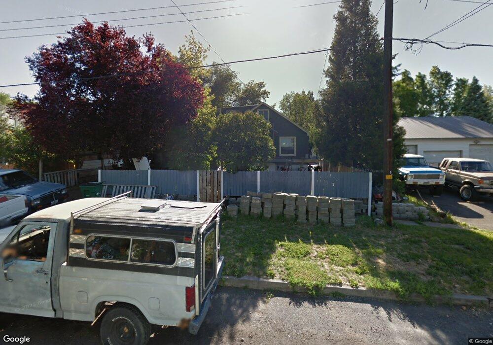 1530 Lookout Ave, Klamath Falls, OR 97601 - photo 1