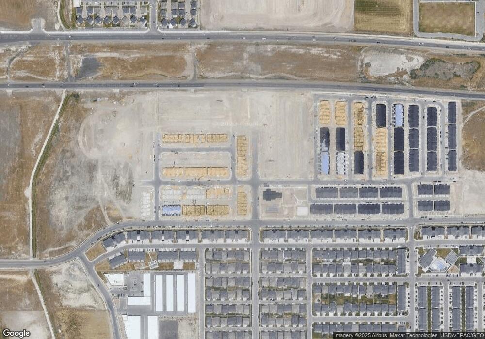 1967 N 4100 W unit 381, Eagle Mountain, UT 84043 - photo 1