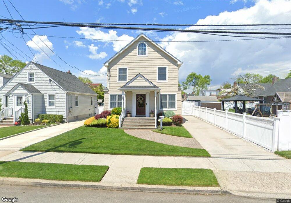 1112 Mosefan St, Franklin Square, NY 11010 - photo 1