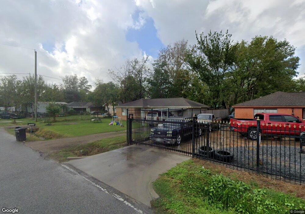 12005 N Lane Cir, Houston, TX 77086 - photo 1