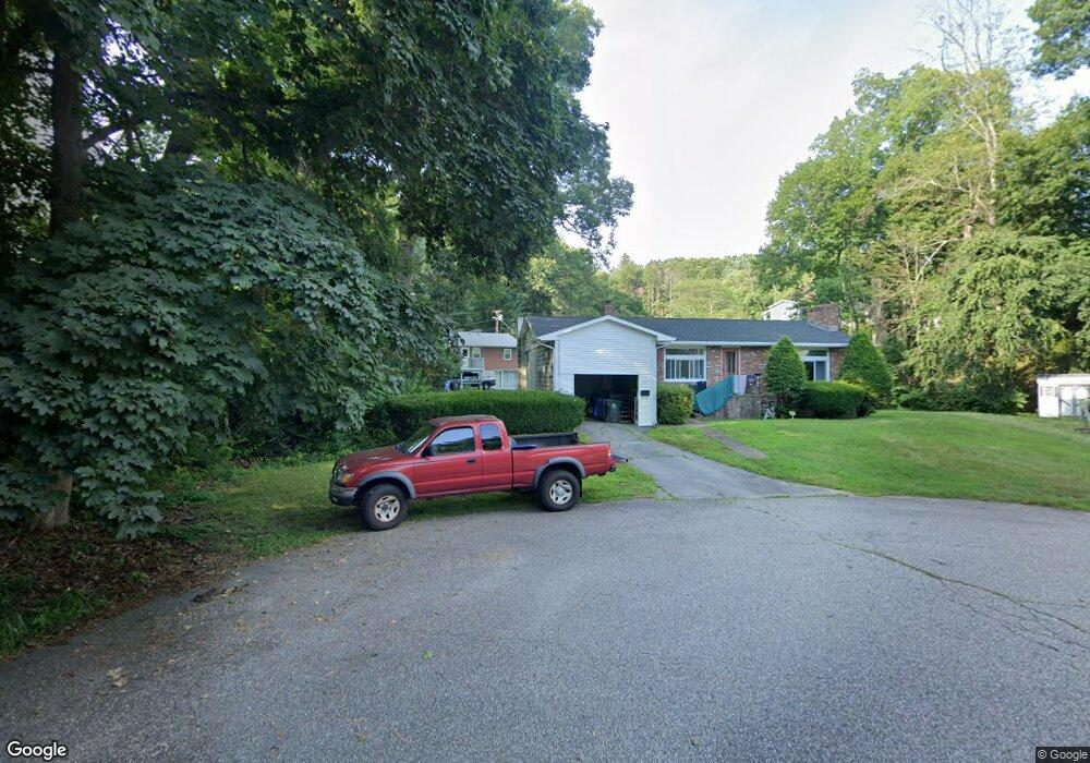 21 Rose Garden Ln, Norwich, CT 06360 - photo 1