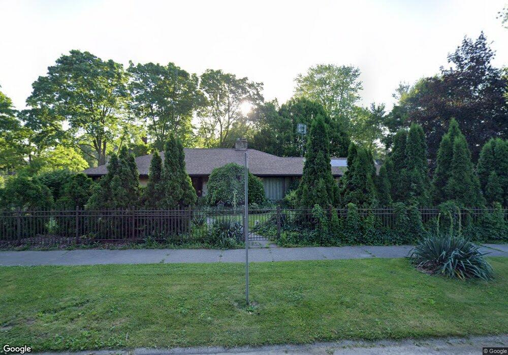 601 Maxine St, Flint, MI 48503 - photo 1