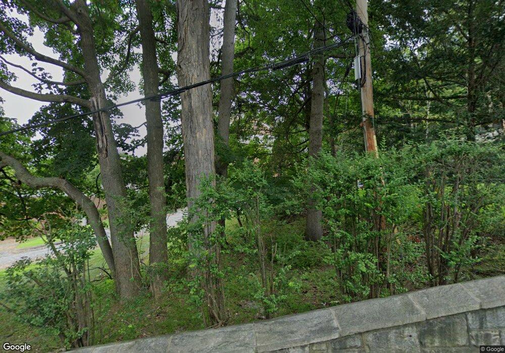 11 Strawberry Ln, Irvington, NY 10533 - photo 1