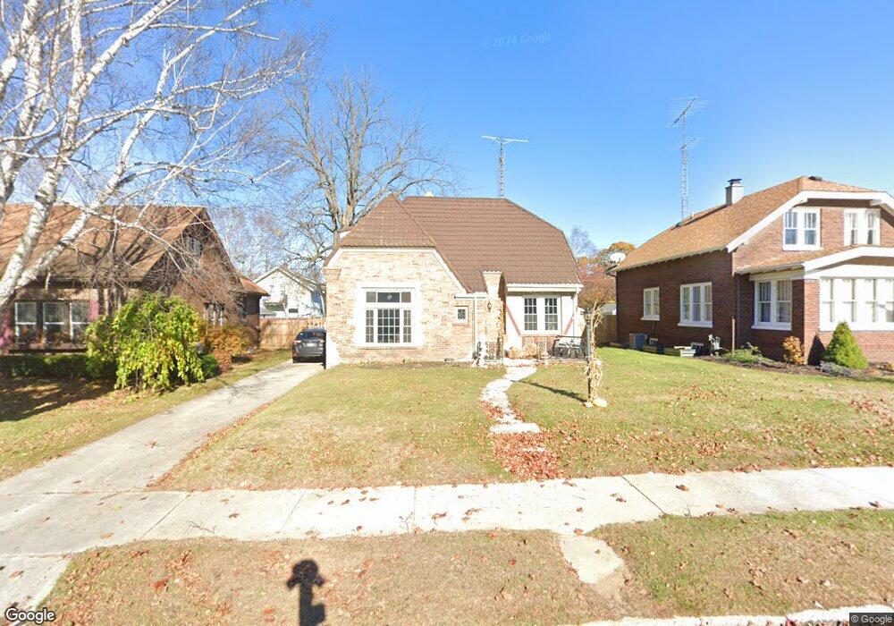 1514 Torrison Dr, Manitowoc, WI 54220 - photo 1