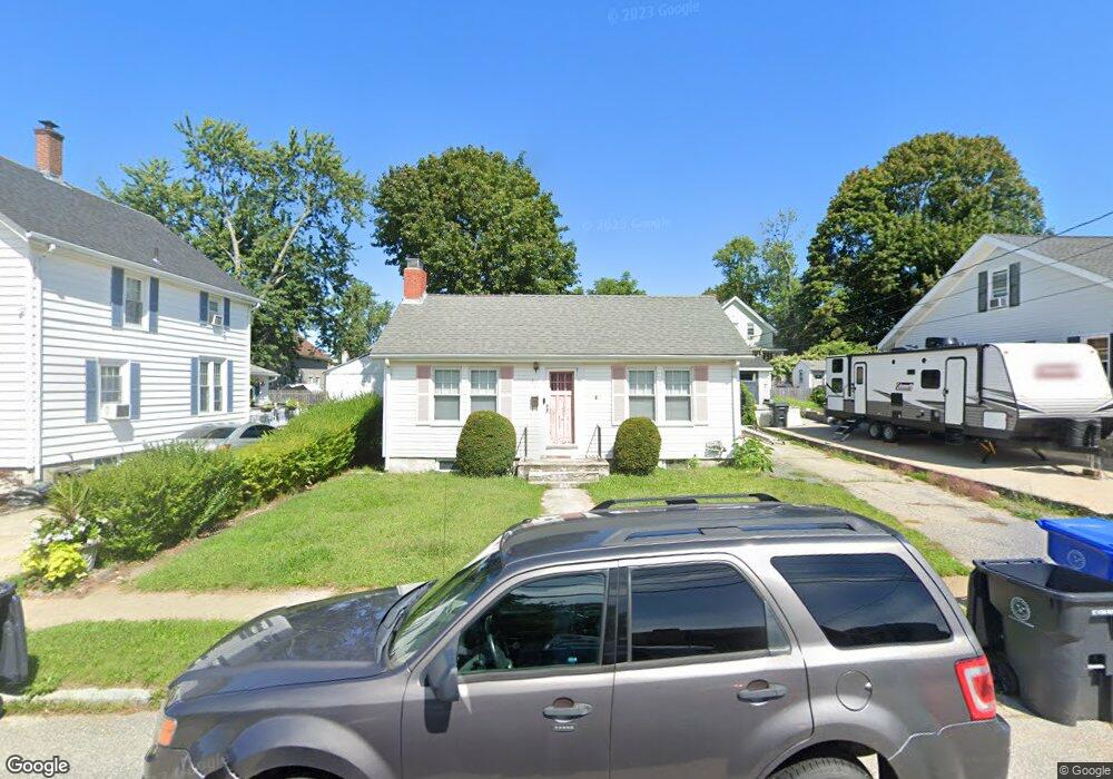 32 Burnside Ave, Riverside, RI 02915 - photo 1