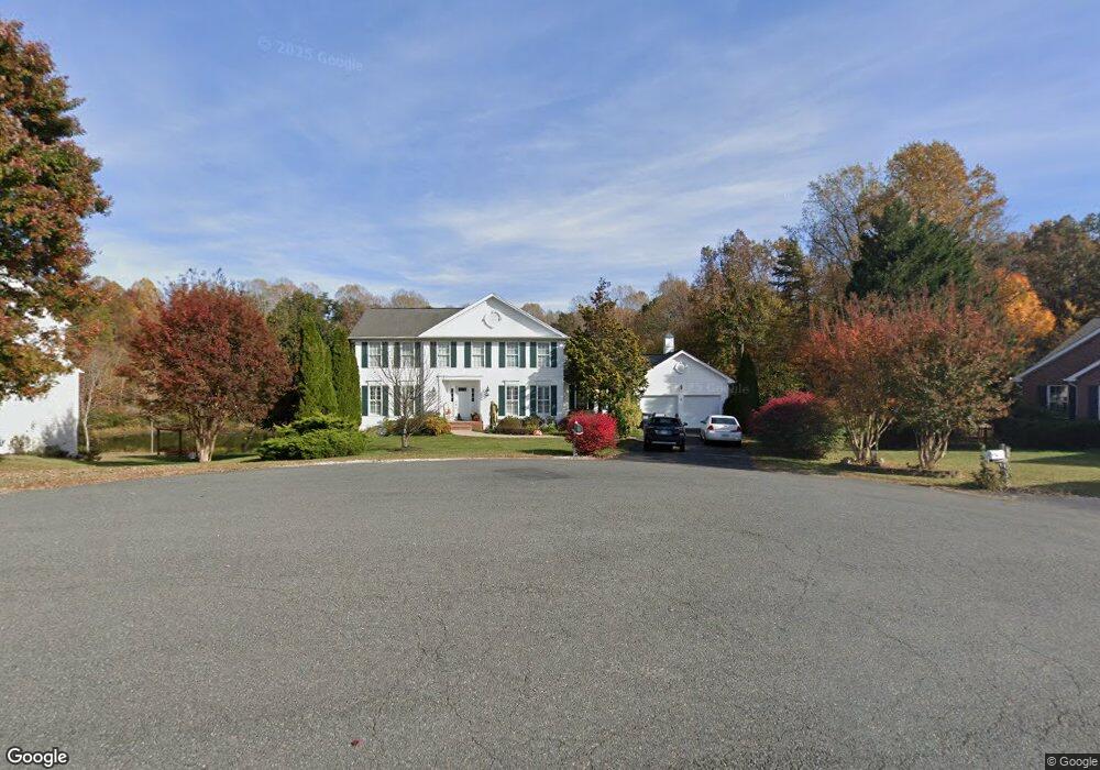 10402 Kings Cove Ct, Spotsylvania, VA 22553 - photo 1