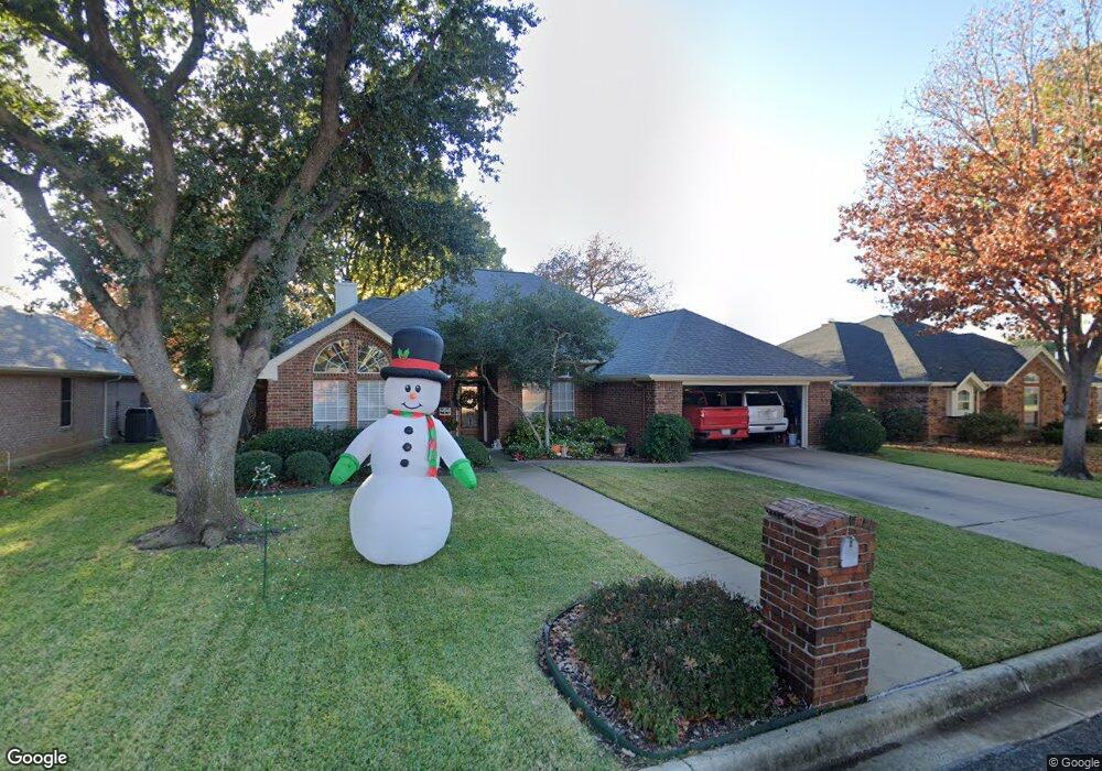 7025 Leaning Oak Dr, North Richland Hills, TX 76182 - photo 1